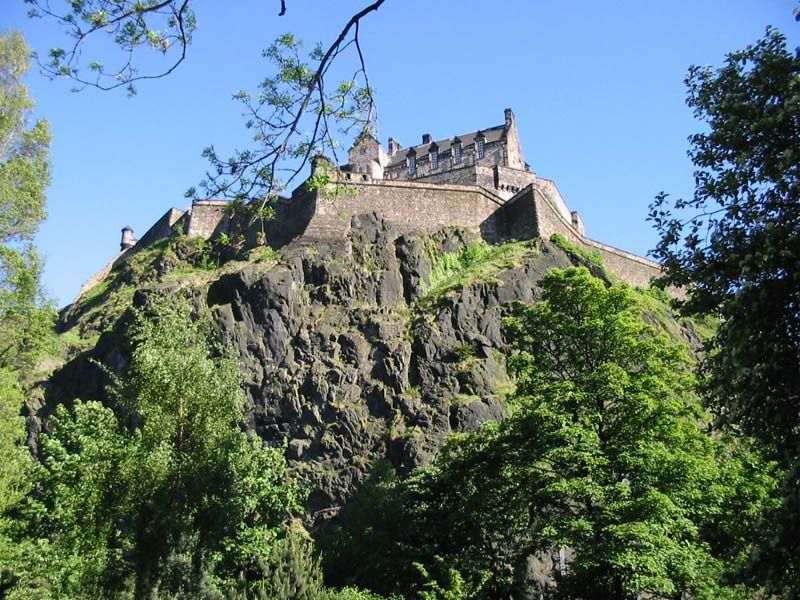 20080526132903_edinburgh_castle1-1.jpg