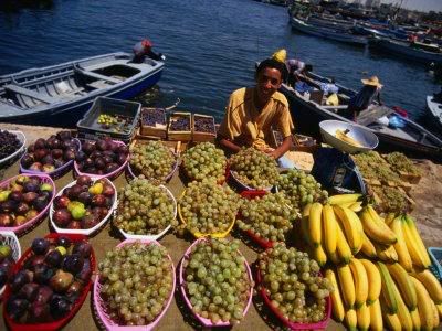 BN5943_70-FBVendor-Selling-Fruit-at.jpg