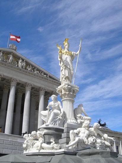 27450px-Austria_Parlament_Athena.jpg