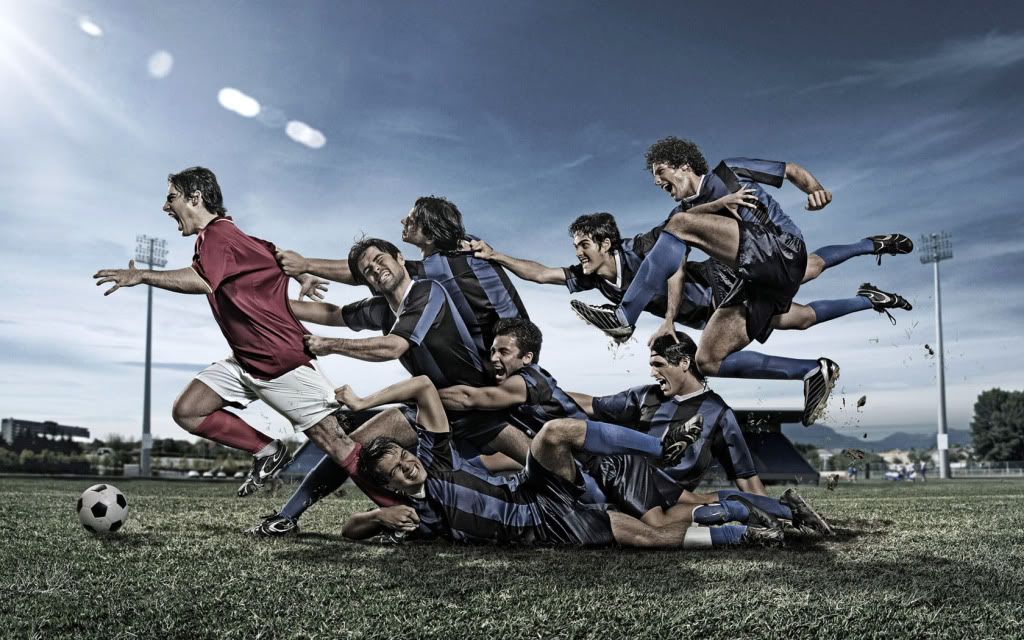 hardcore-football-wallpapers_13725_.jpg