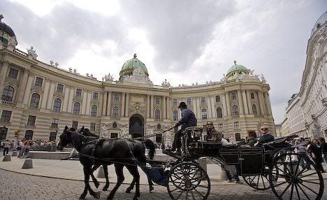 hofburg-palace-vienna-austria_10-1.jpg