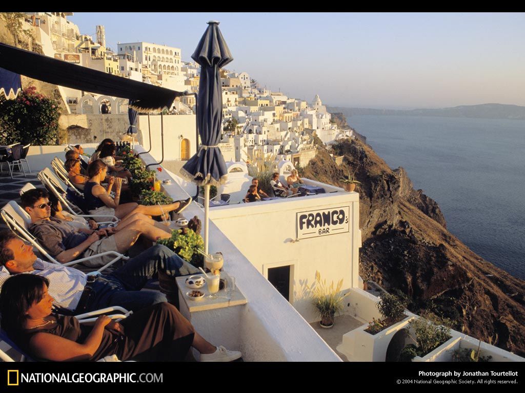 FrancosBarSantoriniGreece.jpg