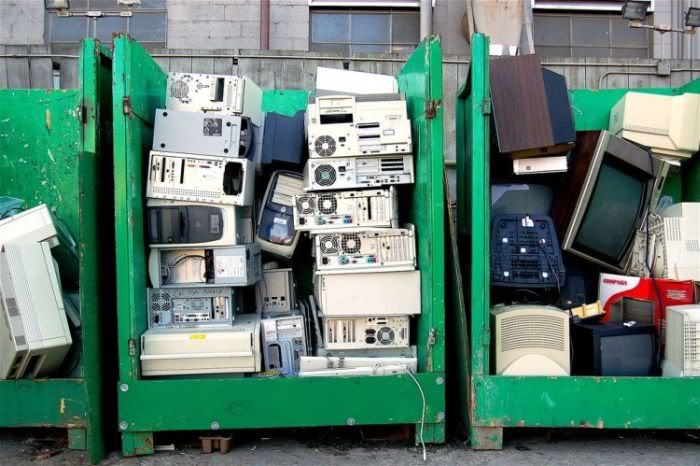 1247719878_computer_cemeteries_02.jpg