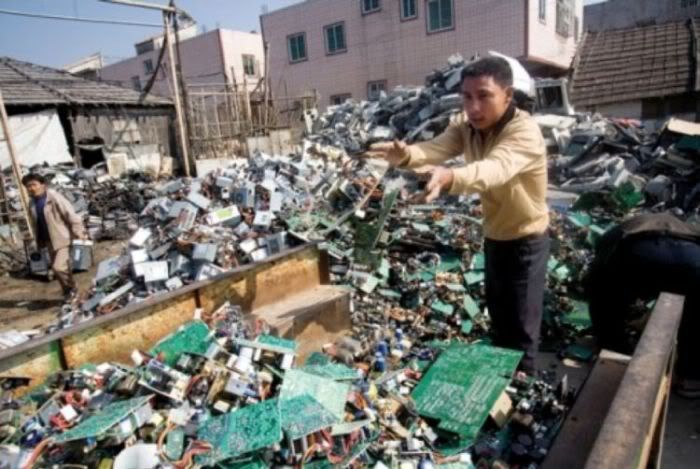 1247719943_computer_cemeteries_03.jpg