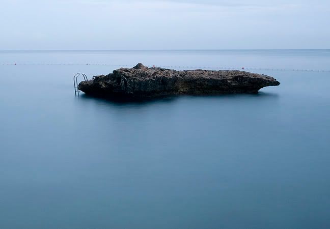 9240231-lg.jpg
