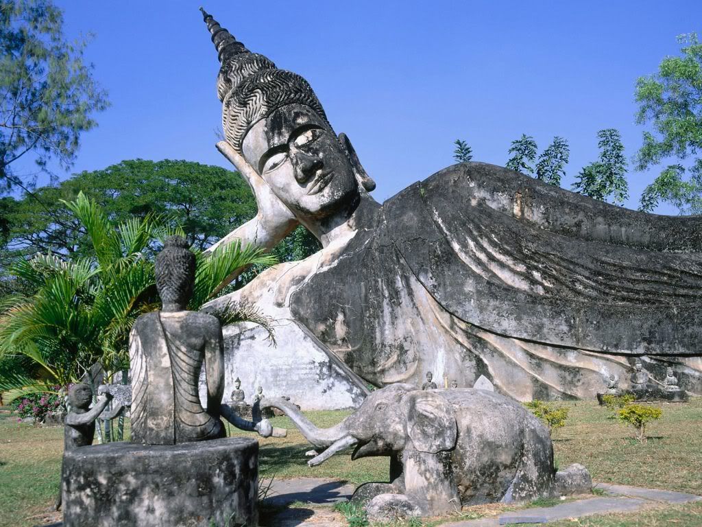 BuddhaParkVientianeLaos.jpg