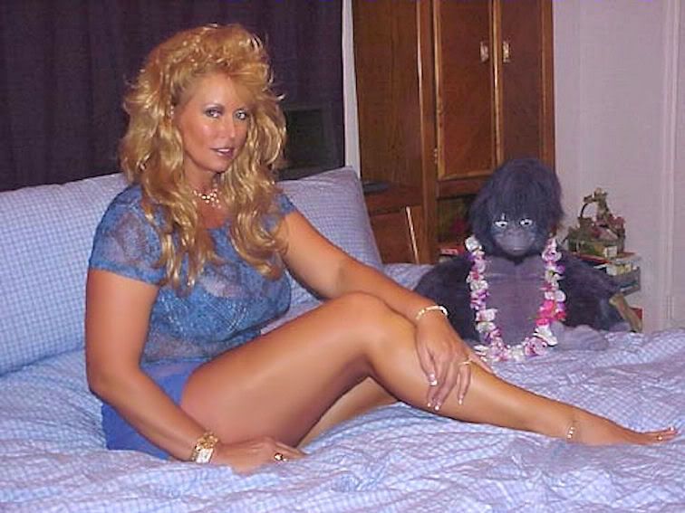 chubby chunky lady free body kissimg sex boy girl