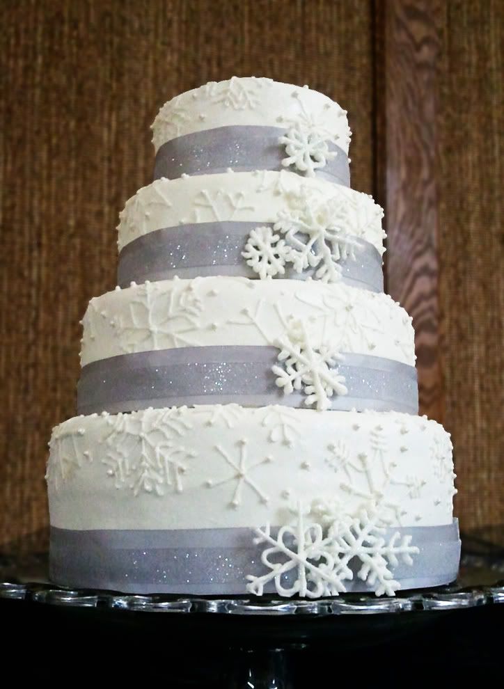 I loved making this snowflake wedding cake for one of my bestest friends