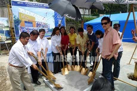 Willie Revillame Groundbreaks P600M-Worth Wil Theater Mall
